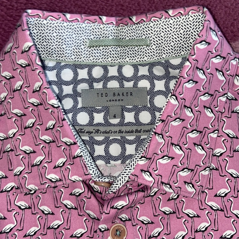 š¦©Ted Baker Flamingo Button Up𦩠- Picture 7 of 13